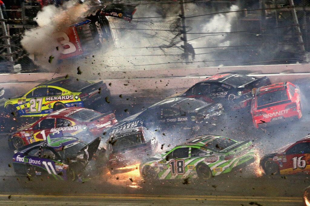 150706043126-nascar-crash-070615