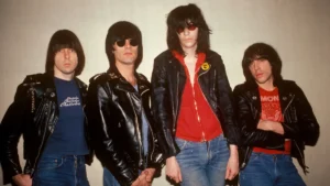 jhonny-deee-dee-joe-y-marky-the-ramones_fc24