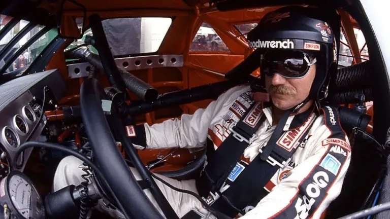 021716-NASCAR-Dale-Earnhardt-pi-ssm-b003df8e291f2510VgnVCM100000d7c1a8c0____